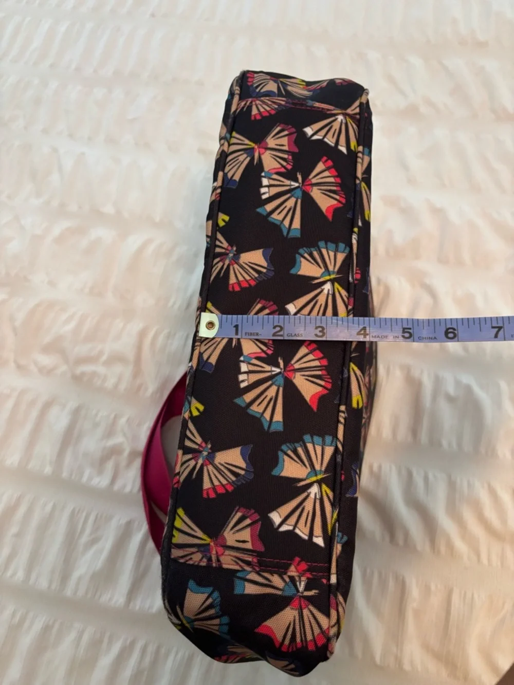 Vera Bradley Lighten Up Essential messenger laptop bag